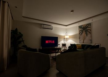 شقة بغرفتين نوم وسينما وجاكارو