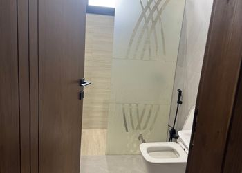 شقة بصالة أنيقة وغرفة نوم