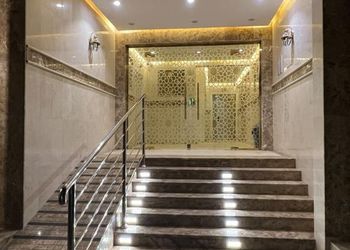 استديو بأثاث مريح وبسيط 