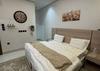 استديو هادئ بسرير ماستر 
