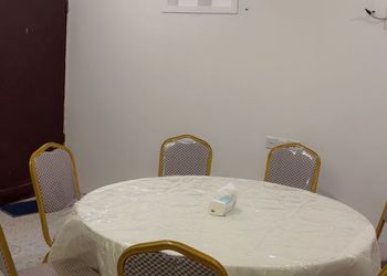 استراحة بمسطح اخضر وجلسة