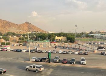 استديو هادئ بدخول ذاتي 