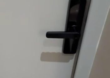 شقة بدخول ذاتي وغرفة نوم مريحة 