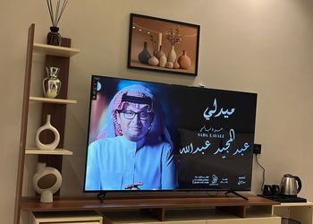 استديو بسرير ماستر وجلسة جانبية