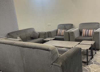 شقة بغرفتين نوم وأثاث مريح