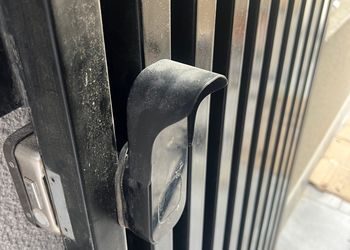 استديو بسرير ماستر وجلسة 