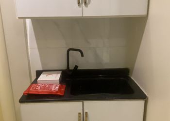استديو بسرير ماستر وجلسة 