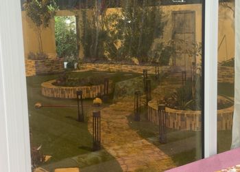 شاليه تصميم واسع ومسبح خارجي 