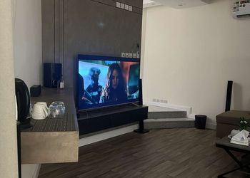 استديو هادئ بسرير ماستر 