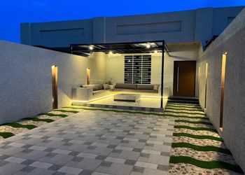 شالية فاخر بغرفة نوم وجلسه خارجي