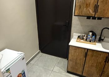 استديو بسرير ماستر