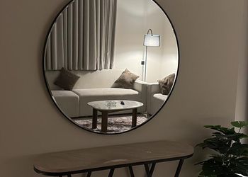 شقة بغرفتين نوم وصالة