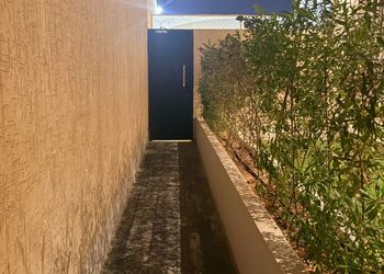 استديو بسرير ماستر ودخول ذاتي