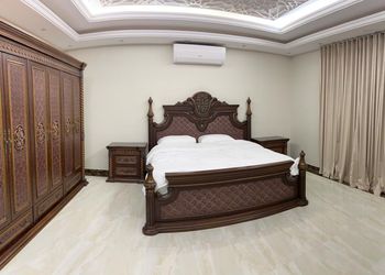 شقة بصالة مريحة ودخول ذاتي