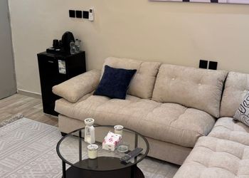 استديو هادئ بسرير ماستر