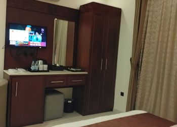 غرفة ماستر بدورة مياة