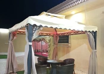 استراحة بمسطح اخضر وجلسة