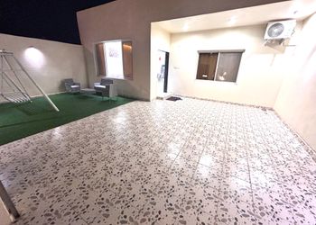 فيلا بين مزارع القرية
