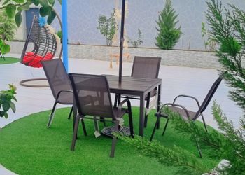شقة بغرفتين نوم وأثاث مريح