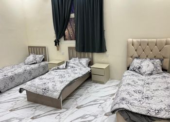 شاليه عائلي بجلسة خارجية و مسبح