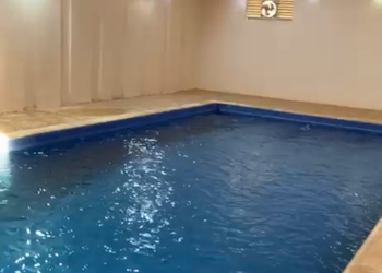 استراحة بجلسه عريش والعاب اطفال