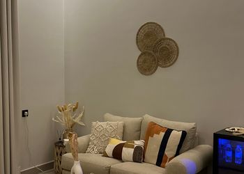 استديو بتصميم أنيق ودخول ذاتي