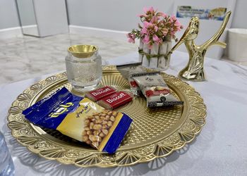 استديو هادئ بدخول ذاتي 