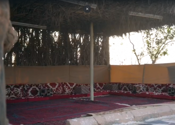 مزرعة ريفيه بأجواء شتوية