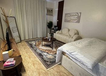 استديو بسرير ماستر ودخول ذاتي