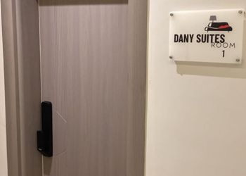 استديو بسرير ماستر وجلسة جانبية 