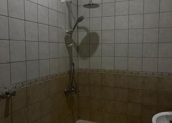 استديو هادئ بدخول ذاتي 