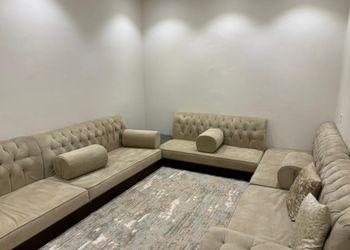 شاليه بمسطح اخضر ومسبح 