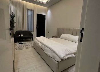 استديو هادئ بسرير ماستر 