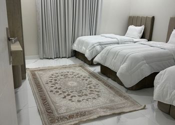 شقة بغرفتين نوم وصالة 
