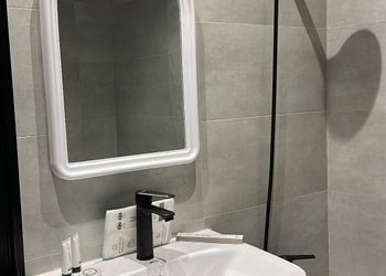 استديو بسرير ماستر ودخول ذاتي 