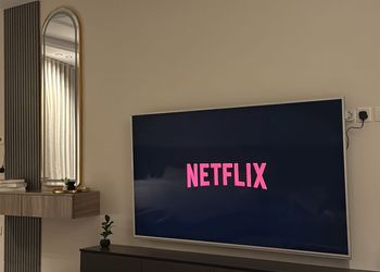 استديو بسرير ماستر وجلسة جانبية