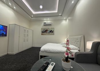 استديو بسرير ماستر ودخول ذاتي