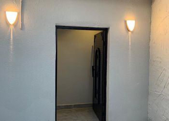 شاليه جميل وانيق بمساحات خارجية