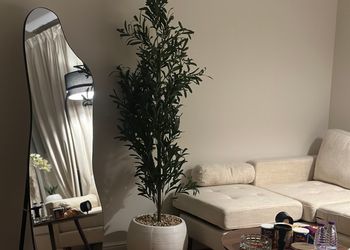 استديو بسرير ماستر وجلسة جانبية