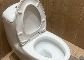 شاليه بألعاب مائية ومسبح
