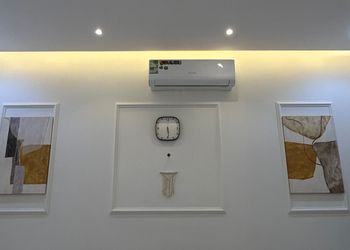 استديو بأثاث مريح وبسيط 