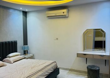 شاليه بصالة تطل على العاب اطفال