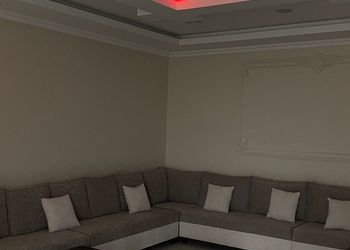 استراحة بمسطح اخضر وجلسه خارجيه