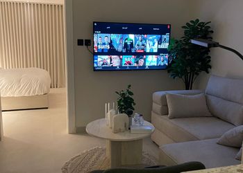استديو بتصميم فندقي ودخول ذاتي