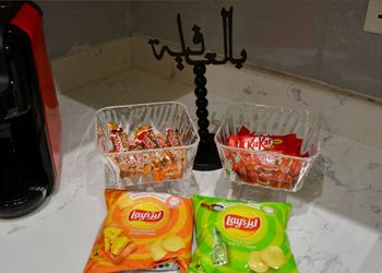 شقة بصالة وغرفة نوم