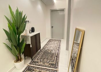 شقه بغرفة نوم وصالتيين جلوس