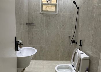 استديو بسرير ماستر وجلسة جانبية