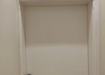 استديو بسرير ماستر وجلسة جانبية