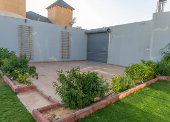 شاليه بركن شواء بيت شعر,مسطح اخضر,نطيطه
