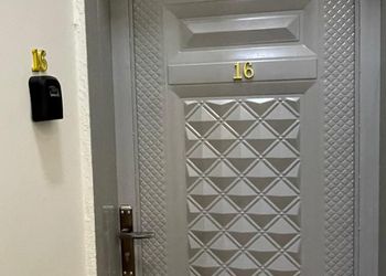 استديو هادئ بسرير ماستر ومفرد